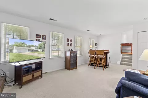 7920 Edinburgh Dr, Springfield, VA 22153 photo 19