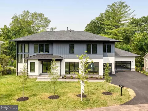 1440 Oakview Dr, Mclean, VA 22101