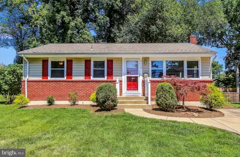 113 Tapawingo Rd SW, Vienna, VA 22180