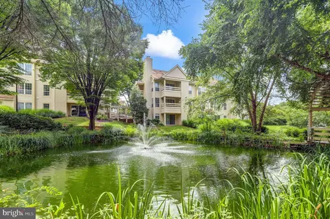 6614 Jupiter Hills Cir #E, Alexandria, VA 22312