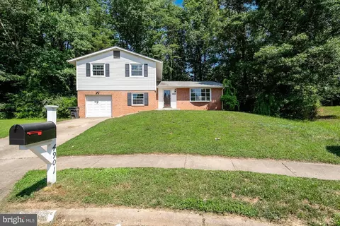 4901 Orkney Ct, Fairfax, VA 22032