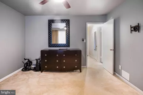 2114 Cartwright Pl, Reston, VA 20191 photo 39