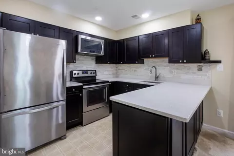2114 Cartwright Pl, Reston, VA 20191 photo 19