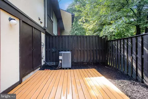 2114 Cartwright Pl, Reston, VA 20191 photo 53