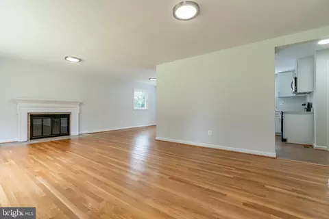 7313 Lamar Dr, Springfield, VA 22150 photo 15