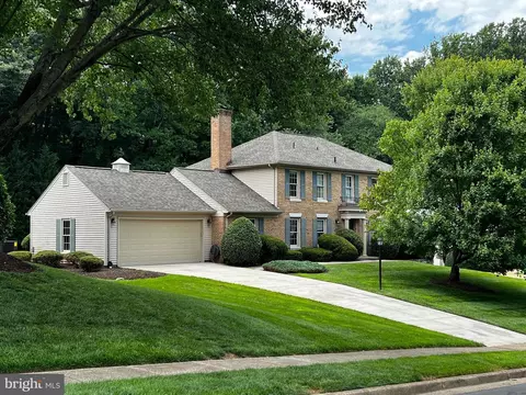 2224 Mcchesney Ct, Vienna, VA 22181