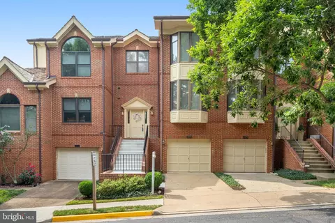 1473 Hampton Hill Cir, Mclean, VA 22101
