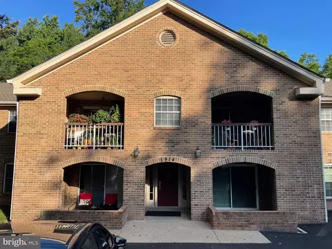 5914 Cove Landing Rd #102, Burke, VA 22015