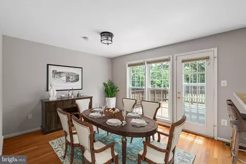 9357 Peter Roy Ct, Burke, VA 22015 photo 3