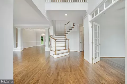 7301 Laurel Creek Ct, Springfield, VA 22150 photo 3