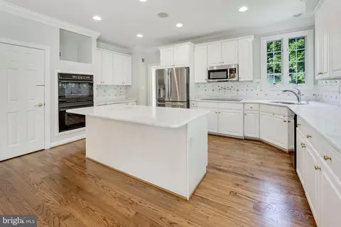7301 Laurel Creek Ct, Springfield, VA 22150 photo 15