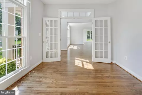 7301 Laurel Creek Ct, Springfield, VA 22150 photo 6