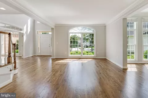 7301 Laurel Creek Ct, Springfield, VA 22150 photo 10