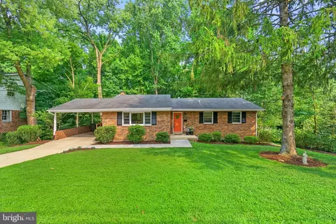 3505 Charleson St, Annandale, VA 22003