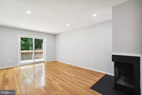 2036 Chadds Ford Dr, Reston, VA 20191 photo 11