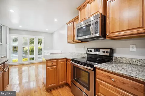 2036 Chadds Ford Dr, Reston, VA 20191 photo 7