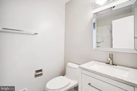 2036 Chadds Ford Dr, Reston, VA 20191 photo 19