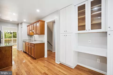 2036 Chadds Ford Dr, Reston, VA 20191 photo 5