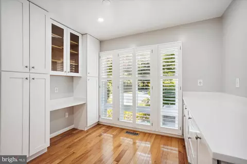 2036 Chadds Ford Dr, Reston, VA 20191 photo 4