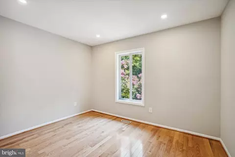 2036 Chadds Ford Dr, Reston, VA 20191 photo 15
