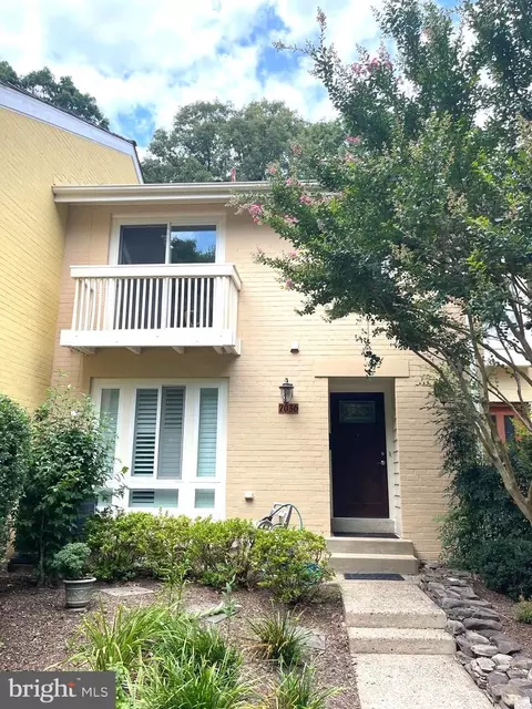 2036 Chadds Ford Dr, Reston, VA 20191 photo 34