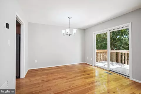 2036 Chadds Ford Dr, Reston, VA 20191 photo 9
