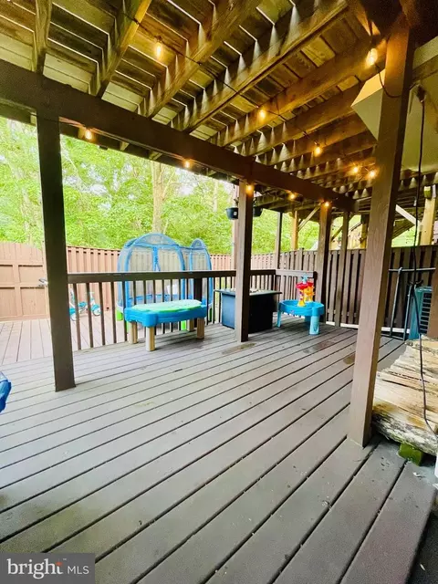 7203 Squirrel Run Ct, Springfield, VA 22152 photo 28