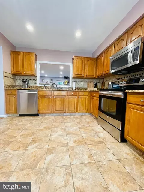 7203 Squirrel Run Ct, Springfield, VA 22152 photo 19