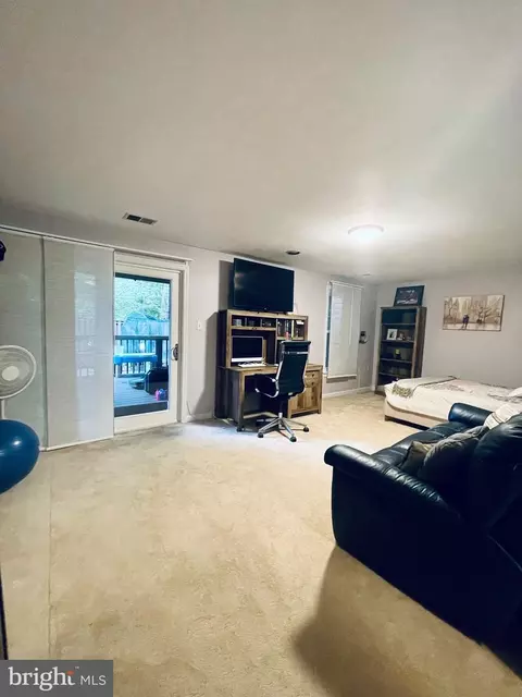 7203 Squirrel Run Ct, Springfield, VA 22152 photo 24