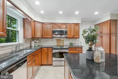 7309 Jenna Rd, Springfield, VA 22153 photo 16