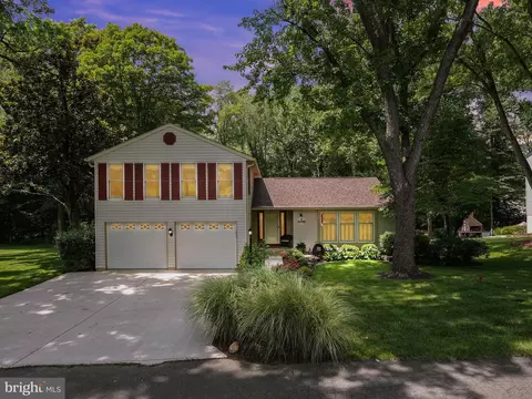 7590 Vogels Way, Springfield, VA 22153