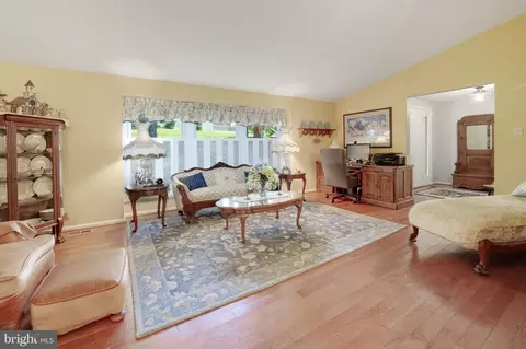 7590 Vogels Way, Springfield, VA 22153 photo 10