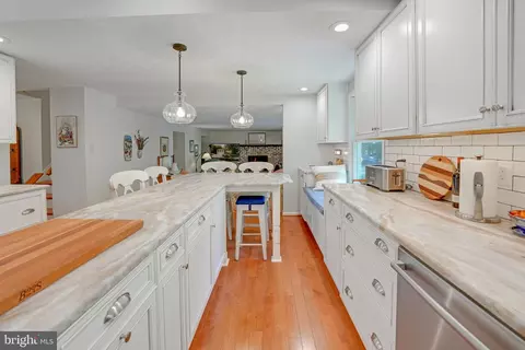 7590 Vogels Way, Springfield, VA 22153 photo 16