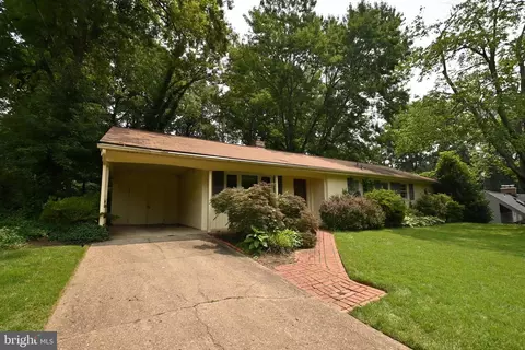 7821 Greeley Blvd, Springfield, VA 22152 photo 2