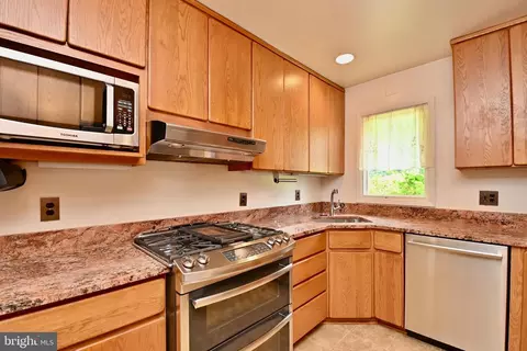 7821 Greeley Blvd, Springfield, VA 22152 photo 12
