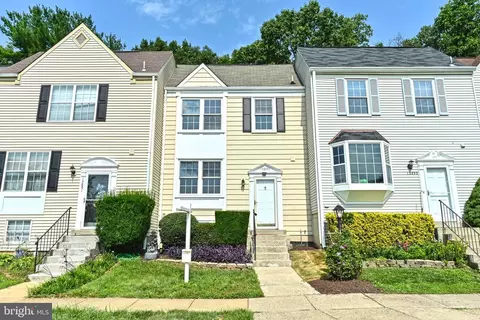 13893 Laura Ratcliff Ct, Centreville, VA 20121