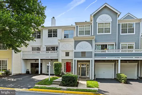 14439 Fallscliff Ln #6, Centreville, VA 20120
