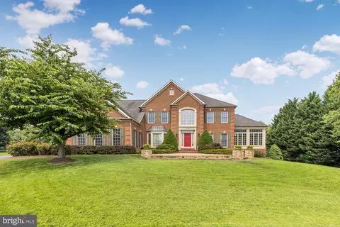 10928 Great Passage Ct, Great Falls, VA 22066