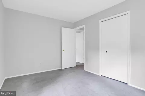 8320 Uxbridge Ct, Springfield, VA 22151 photo 9
