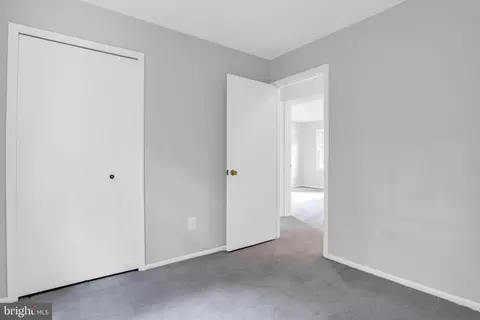 8320 Uxbridge Ct, Springfield, VA 22151 photo 11