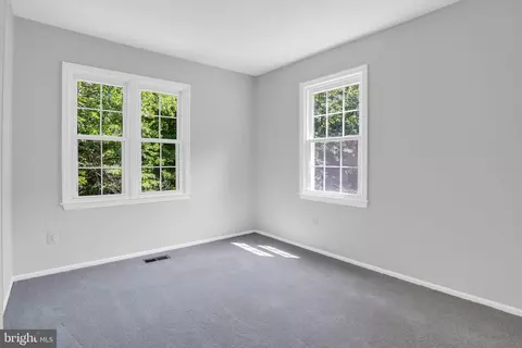 8320 Uxbridge Ct, Springfield, VA 22151 photo 10