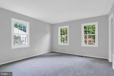 8320 Uxbridge Ct, Springfield, VA 22151 photo 8