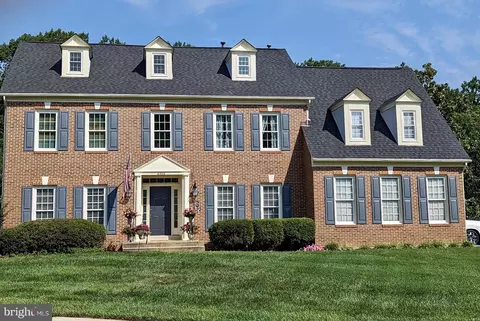 8508 Oak Pointe Way, Fairfax Station, VA 22039
