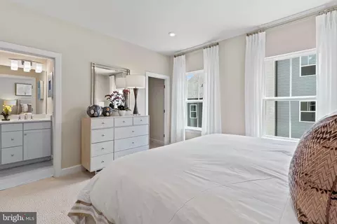 14184 Gypsum Loop, Chantilly, VA 20151 photo 13