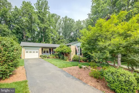 7307 Reservation Dr, Springfield, VA 22153