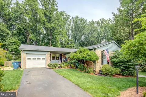 7307 Reservation Dr, Springfield, VA 22153 photo 2