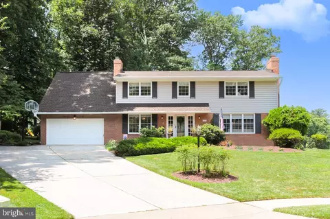 6702 Norview Ct, Springfield, VA 22152