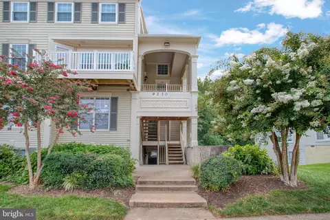 9230 Cardinal Forest Ln #201, Lorton, VA 22079