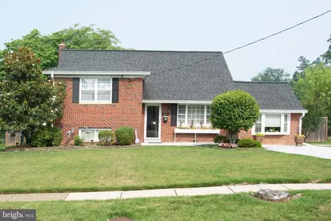 5914 Flanders St, Springfield, VA 22150