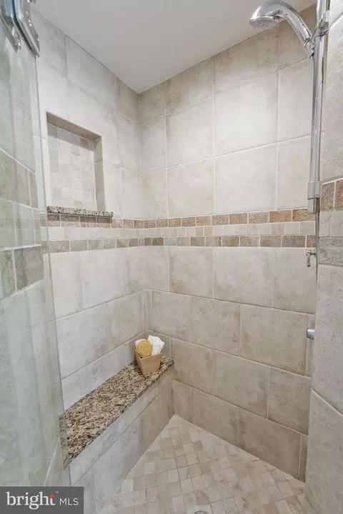 1314 Red Hawk Cir, Reston, VA 20194 photo 41